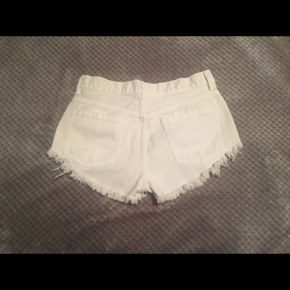 Bullhead Shorts - Picture 2 of 3